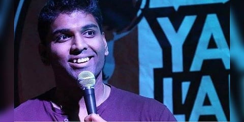 மேடையிலேயே உயிரிழந்த இந்திய வம்சாவளி காமெடியன்: பார்வையாளர்கள் அதிர்ச்சி