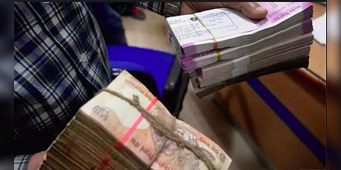 அதிக தொகை டெபாசிட்டுக்கு கட்டாயமாகிறது ஆதார்?