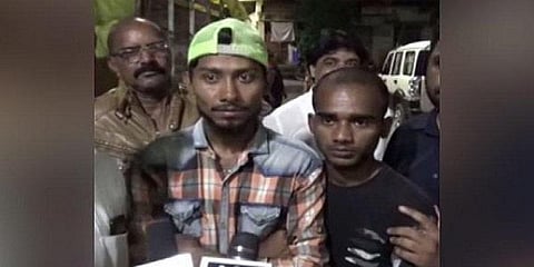 ‘ஜெய் ஸ்ரீராம்’ சொல்ல சொல்லி முஸ்லீம் இளைஞர்களுக்கு மிரட்டல்