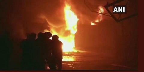 மகாராஷ்டிரா கெமிக்கல் குடோனில் தீ விபத்து