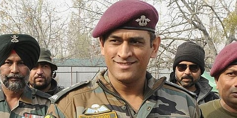 “தோனியை நாங்கள் பாதுகாக்க தேவையில்லை” - ராணுவ தளபதி