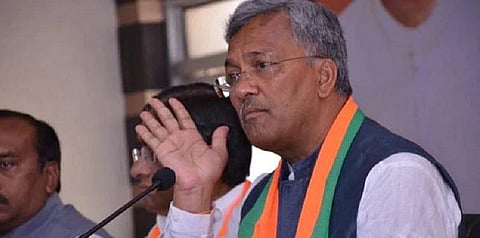 ‘பசுவை தடவி விட்டால் சுவாச பிரச்னை குணமாகும்’ - உத்தரகண்ட் முதல்வர் ராவத்