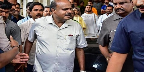 கர்நாடகாவில் பாஜகவுக்கு, மஜத வெளியில் இருந்து ஆதரவு?