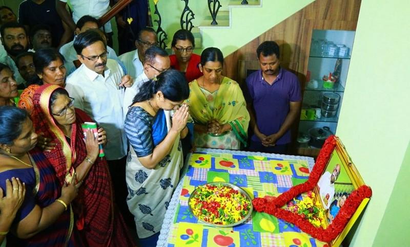 “உமா மகேஸ்வரி கொலையில் உரிய நீதி வேண்டும்”- கனிமொழி