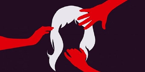 பாலியல் வன்கொடுமை செய்ய முயன்ற நபரின் நாக்கை கடித்து தப்பித்த பெண்!