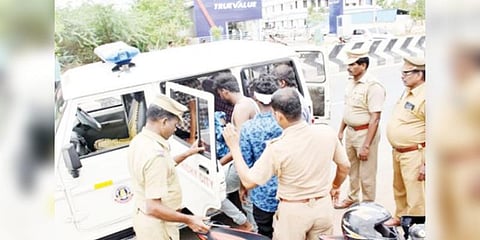 திருச்சி மாணவர்கள் மோதல் விவகாரம் - 28 பேர் சிறையில் அடைப்பு