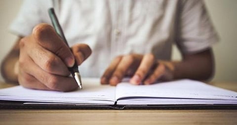 10% இடஒதுக்கீடு: குறைந்த கட் ஆஃப்பில் இளைஞருக்கு அஞ்சலக பணி