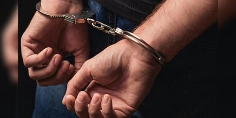 முதல்வருக்கு போனில் கொலை மிரட்டல் - இளைஞர் சிறையில் அடைப்பு