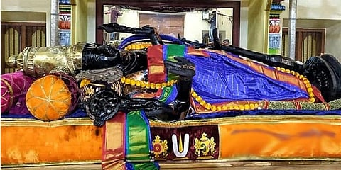 நாளை முதல் நின்ற கோலத்தில் காட்சி தரும் அத்திவரதர்