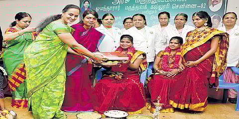 கர்ப்பிணிகளுக்கு வளைகாப்பு விழா நடத்திய கஸ்தூரிபா அரசு மருத்துவமனை