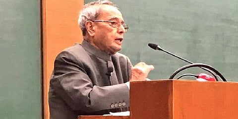 வாக்களிக்காதவர்கள் நலனையும் கருத்தில் கொள்ள வேண்டும் - முன்னாள் குடியரசுத்தலைவர்