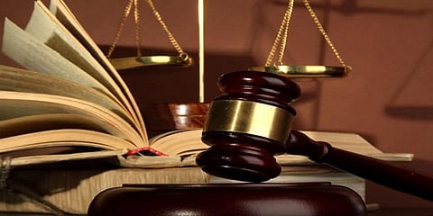 சுகாதாரமற்ற உணவு: பாதிக்கப்பட்டவருக்கு இழப்பீடு வழங்க சரவணபவனுக்கு உத்தரவு