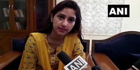 காஷ்மீர் மறுசீரமைப்பு மசோதா - ஆதரவு தெரிவித்த காங்கிரஸ் எம்.எல்.ஏ!