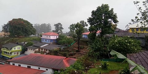 4வது நாளாக வால்பாறையில் கனமழை