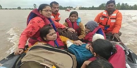 மஹாராஷ்ட்ரா, கர்நாடகாவையும் கலங்கடிக்கும் கனமழை