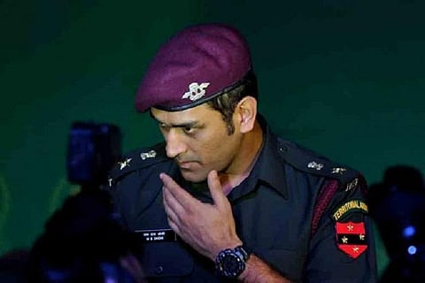 சுதந்திர தினத்தன்று லடாக்கில் தேசியக் கொடியை ஏற்றுகிறார் தோனி?