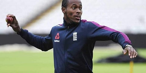 நீங்கள் மிக அழகாக இருக்கிறீர்கள் கிண்டலுக்கு ஆர்ச்சர் கொடுத்த பதிலடி !