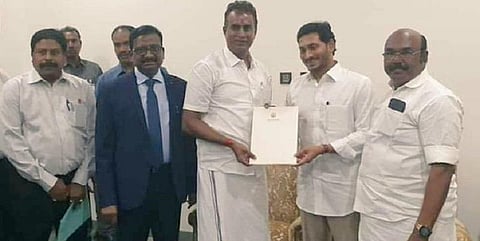 ஆந்திர முதல்வருடன் தமிழக அமைச்சர்கள் சந்திப்பு - நதிநீர் பிரச்னை குறித்து ஆலோசனை