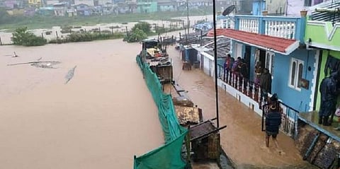 அவலாஞ்சியை தொடர்ந்து மிரட்டும் மழை - நேற்று 45 செ.மீ பதிவு