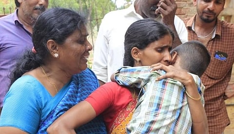 ‘ஏன் இத்தனை நாள் கூட்டிப்போக வரல?’ - கலங்கடித்த காணாமல்போன சிறுவன்