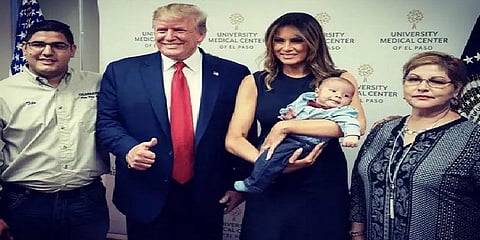 சிரித்த முகத்துடன் கட்டை விரலை உயர்த்திய ட்ரம்ப் - புகைப்பட சர்ச்சை