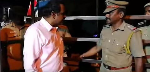 “ஒருமையில் பேச ஆட்சியருக்கு அதிகாரம் உள்ளதா?” - ஆர்டிஐ போட்ட ஆய்வாளர்