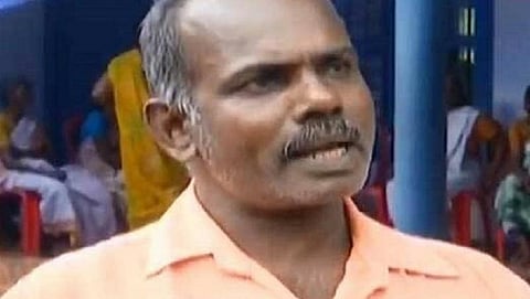 வெள்ள மீட்பு பணிக்கு சென்றவர் மீது விழுந்த திருட்டு பழி - நடந்தது என்ன?