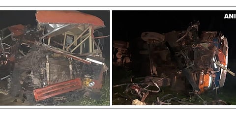 பேருந்து-லாரி பயங்கர மோதல்: 11 பேர் உயிரிழப்பு