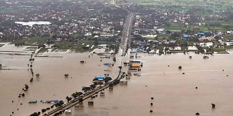 கேரள வெள்ளத்தில் உயிரிழந்தோர் எண்ணிக்கை 121 ஆக உயர்வு