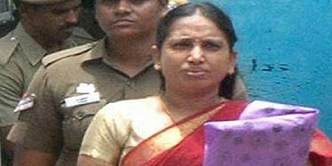 நளினிக்கு மேலும் 3 வாரம் பரோல் நீட்டிப்பு - சென்னை உயர்நீதிமன்றம்