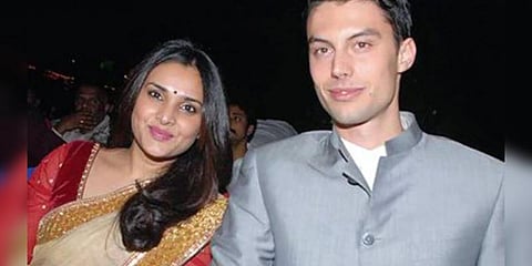 வெளிநாட்டு காதலருடன் ரகசிய திருமணமா? நடிகை ரம்யாவின் தாய் விளக்கம்