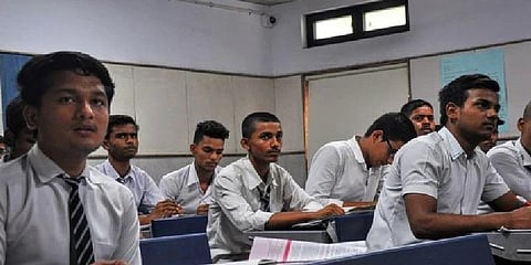 அரசுப்பள்ளி சிபிஎஸ்இ மாணவர்களின் கட்டணத்தை ஏற்கும் டெல்லி அரசு