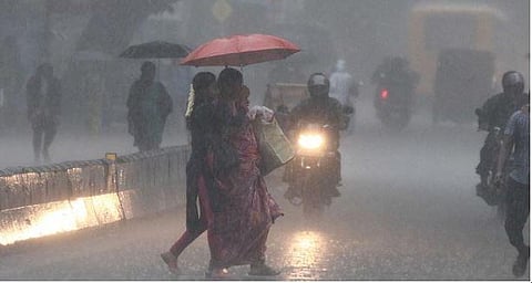 தமிழகத்தில் நாளை கன மழை பெய்ய வாய்ப்பு