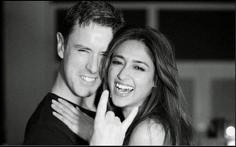 காதலருடன் மோதல்: இன்ஸ்டா புகைப்படங்களை அவசரமாக நீக்கிய இலியானா!