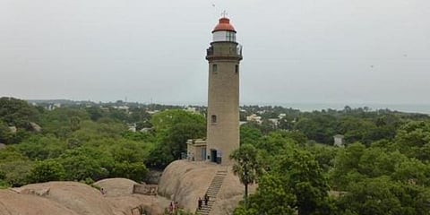 பாதுகாப்பு அச்சுறுத்தல் - மாமல்லபுரம் கலங்கரை விளக்கம் தற்காலிக மூடல்