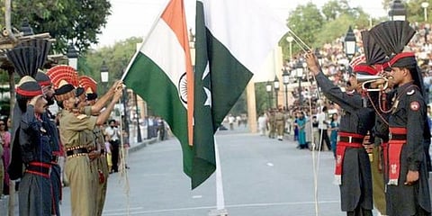 “இந்தியாவுடன் அக்டோபர், நவம்பரில் போர் நடக்கும்” - பாக். அமைச்சர் பேச்சு