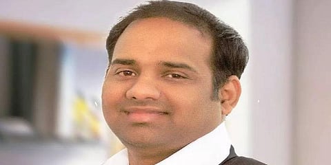 ’பழசிராஜா’, ’தூங்காவனம்’ தயாரிப்பாளர் மகன் ஓமனில் கைது