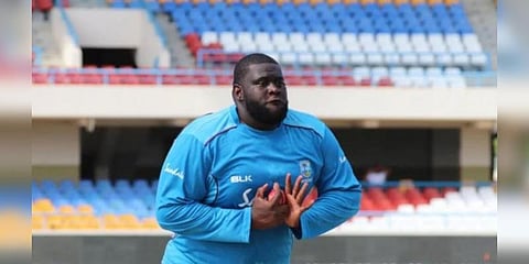 உயரம் 6.5 அடி, எடை 140 கிலோ: வெஸ்ட் இண்டீஸ் அணியில் ’வாவ்’ ஆல்ரவுண்டர்!