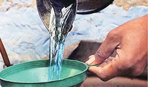 ரேஷன் அட்டைதாரர்களுக்கு குறைகிறது மண்ணெண்ணெய் அளவு..!