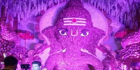 9 ஆயிரம் தேங்காய்களால் உருவான விநாயகர் சிலை!