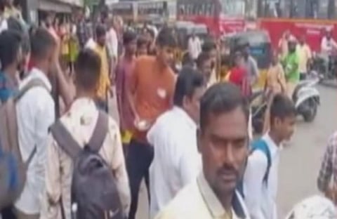 அரசுப் பேருந்து நடத்துநருடன் விளையாட்டு வீரர்கள் மோதல்