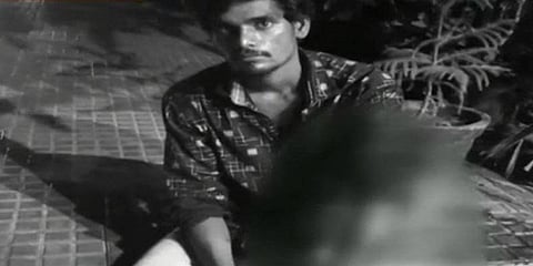 “ஏமாற்றிய காதலி மீது நடவடிக்கை எடுங்க” - காவல்நிலையத்தில் ரகளையில் ஈடுபட்ட இளைஞர்