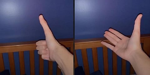 கட்டை விரலால் வித்தை காட்டும் ‘டிக்டாக்’ இளைஞர்