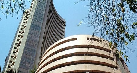 கடும் வீழ்ச்சியுடன் நிறைவடைந்த பங்குச் சந்தைகள்