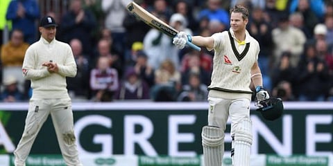 இங்கிலாந்தை மிரட்டும் ‘ஸ்மித்’ - மீண்டும் அபார சதம்