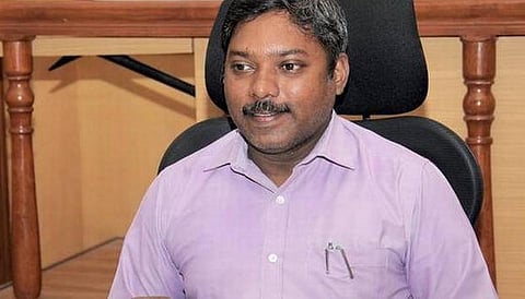 “ராஜினாமாவை திரும்பப் பெறுங்கள் ஐஏஎஸ் சசிகாந்த்”- போராட்டத்தில் குதித்த ஊர் மக்கள்