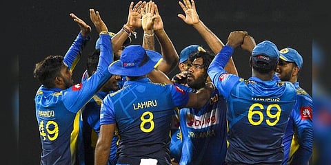 இலங்கை வீரர்கள் மறுத்ததற்கு இந்தியாதான் காரணமாம்: சொல்கிறார் பாக்.அமைச்சர்!