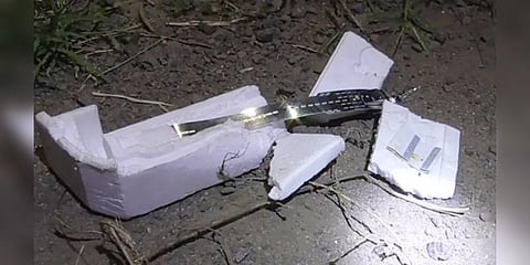 வானத்தில் இருந்து விழுந்த மர்மப் பொருள் ? - வேலூரில் பரபரப்பு