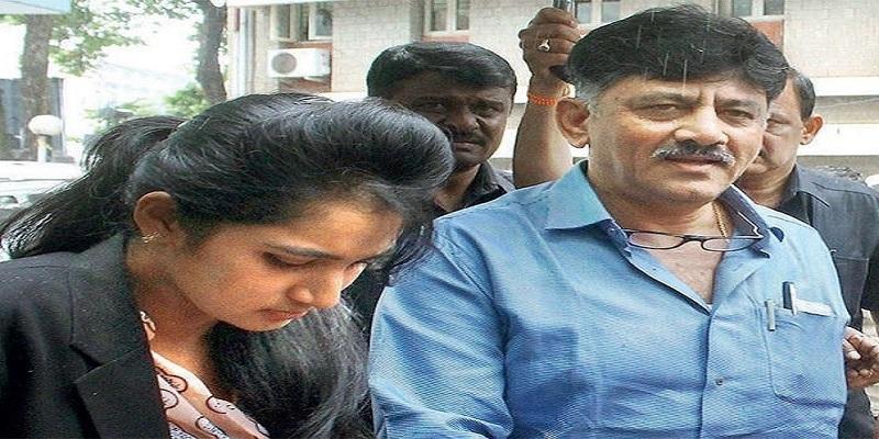 டி.கே.சிவக்குமார் மகளிடம் அமலாக்கத் துறை விசாரணை