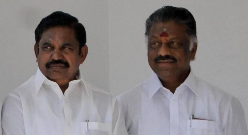 ‘பேனர்கள் வைப்பதை நிறுத்த வேண்டும்’ - அதிமுக தலைமை அறிவிப்பு